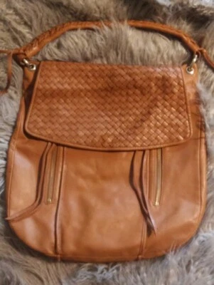 Bolso Bandolera Convertible Christopher Kon Cuero Tostado Tejido con Cremallera HERMOSO Foto 1 de 4