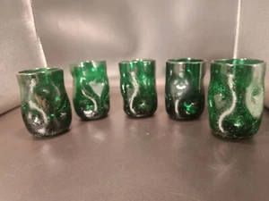 Blenko vintage??? bicchieri crepitio fossette vetro verde set di 5 4 1/2 X 3 - Foto 1 di 4