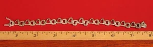 VINTAGE CLASSY PGDA DESIGNER SIGNED  STERLING SILVER 925 LOVE HEART BRACELET ! - Picture 1 of 1