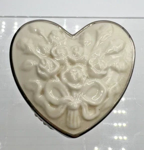 Lenox Porcelain Heart Shaped "Wedding Promises Collection" Ring Trinket Box - Picture 1 of 7