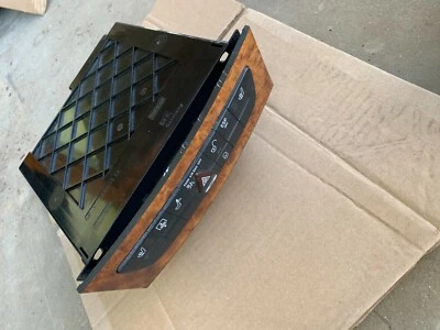 Mercedes-Benz E500 2005 cambiador de CD estuche peligro asientos térmicos interruptores OEM Foto 1 de 4