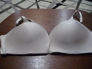 Victoria's Secret Push Up Bra 36B Solid Victoria Beige No Wires  Sexy - Picture 1 of 3