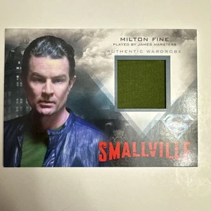 2012 Cryptozoic Smallville Milton Fine Green Shirt Wardrobe Card M29 - Picture 1 of 2