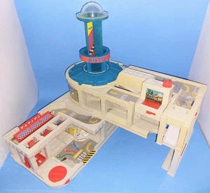 Vintage Super Auto World Micro Machines Lewis Galoob Toys Spielset Spielzeug 1995 - Bild 1 von 19