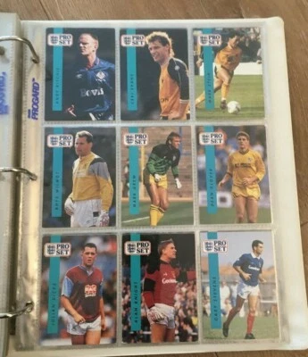 PRO-SET FOOTBALL TRADING CARDS - 1990-1991 – PLYMOUTH ARGYLE - Image 1 of 2