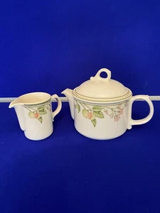 Preloved Wedgewood Wild Apple Teapot & Milk Jug Collectable - Picture 1 of 5