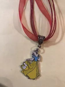 NEW Disney World Enamel Charm Princess Snow White Red Ribbon Organza Necklace - Picture 1 of 2