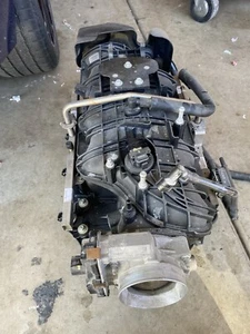 Chevy Complete Pletnum Intake Unit. 2007-2009 4.8,5.3 And 6.0 Littler Engines.  - Picture 1 of 5