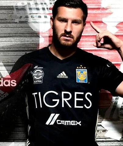 tigres UANL jersey 100% authentic adidas Size XLarge 2017-2018 #10 GIGNAC Cover
