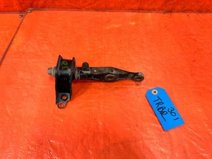 97-01 HONDA CR-V CRV - AUTOMATIC TRANSMISSION LOWER TORQUE MOUNT BRACKET OEM 301 - Picture 1 of 7