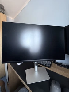 Dell 27 USB-C Hub Monitor P2723DE - Afbeelding 1 van 3