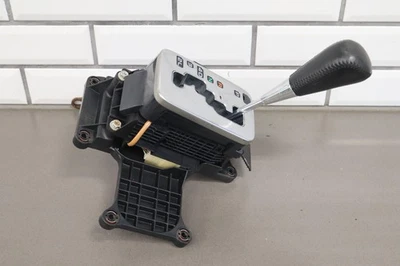 Toyota Land Cruiser 2006 transmisión automática palanca de cambios de piso con perilla Foto 1 de 4