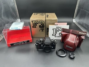 Cámara fotográfica Nikon F3/T HP Titan negra 35 mm SLR excelente estado funcionando - Imagen 1 de 10