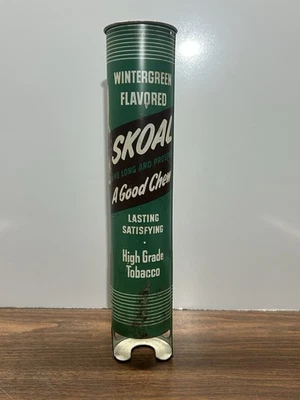 Dispensador de tabaco vintage Skoal Wintergreen - “A Good Chew” Foto 1 de 4