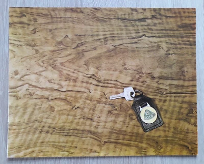 Lotus Elan Brochure c.1967 - +2  Fixed Head  Drop Head  Special Equipment — 第 1/4 张图片