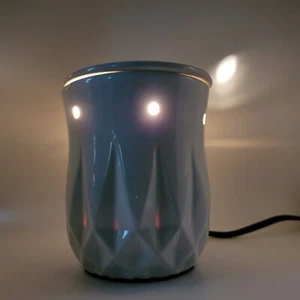 Electric Modern Minimalist White Tart Wax Warmer Burner - Picture 1 of 15