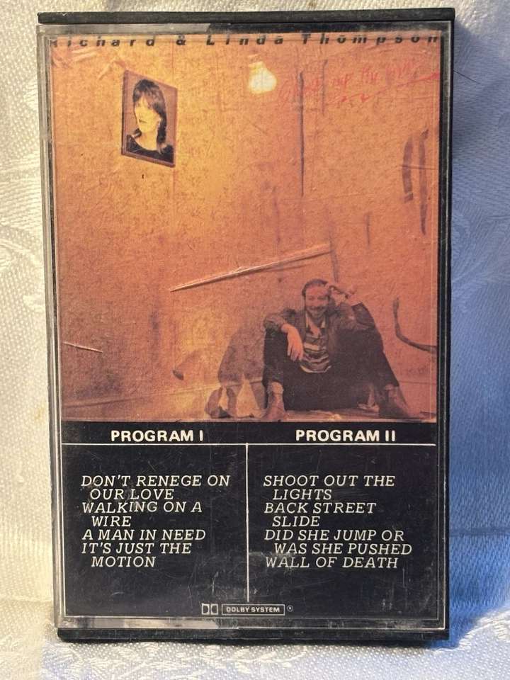 Richard & Linda Thompson *Shoot Out The Lights *cassette tape *VG+/VG+ *1982 Foto 1 de 4