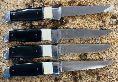 Juego de 4 cuchillos para carne Tommy Bahama de Sarge Foto 1 de 4