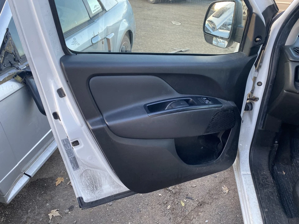 15 16 17 18 19 20 21 22 DODGE PROMASTER CITY Front Door Trim Panel Left Foto 1 de 1