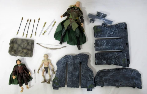 Toybiz Lord of the Rings Legolas Smeagol Frodo Figure Lot Cover