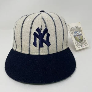 Vintage New York Yankees Hat Cap Fitted Mens 7 1/8 White Navy MLB Pin Stripe - Picture 1 of 10