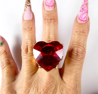 RED Glass HEART Ring Cocktail Fashion Gold Tone Large Heart Shaped Pretty - Image 1 of 4