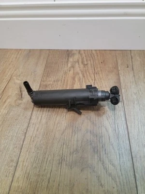 Parachoques delantero izquierdo Audi A4,S4 2013-2016 faros cilindro de lavado boquilla chorro pulverizador Foto 1 de 4