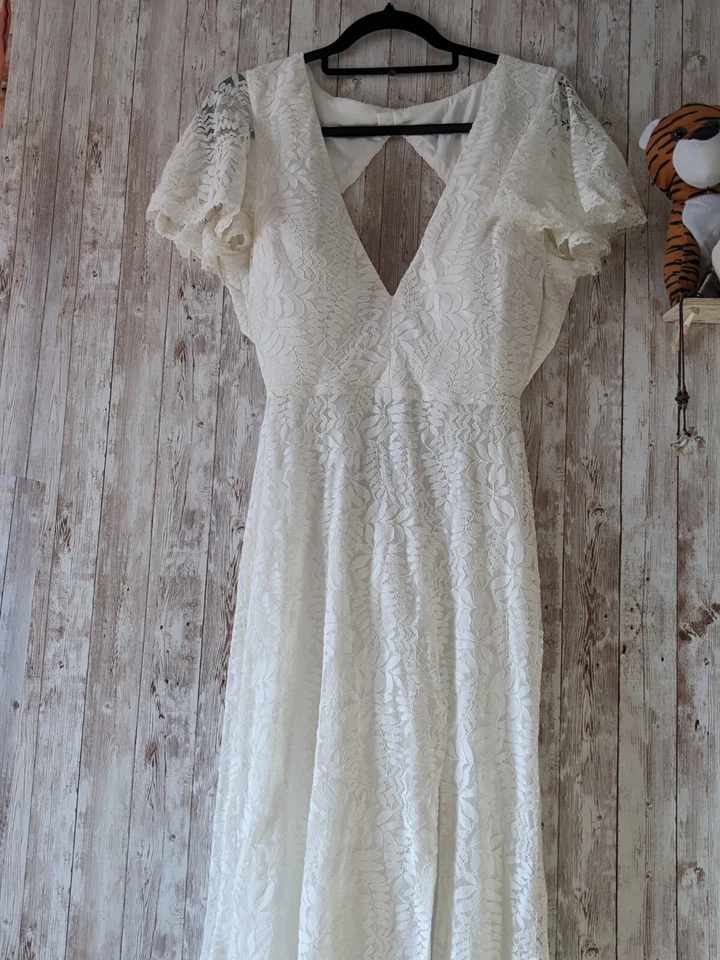  Vestido de novia clásico de encaje espalda abierta Fame and Partners Chelsey nuevo Foto 1 de 4