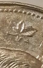 2001    P  series  K G  With 1/2 Maple Leaf  Imprint Canadian  5 Cents   Ooi71