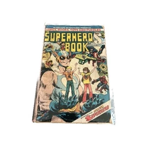 Superhero Book Heroes World Catalog Mego and more 1977 - Picture 1 of 12