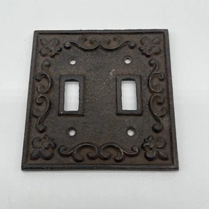 Fleur De Lis Cast Iron Switch Plate in antique rustic brown finish, perfect... - Bild 1 von 2
