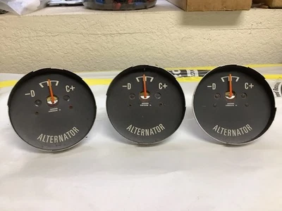 71 72 73 74 Cargador Satélite Roadrunner GTX Amplificador Alternador Calibre Mopar 2985219 Foto 1 de 2