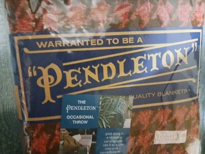 Vintage PENDLETON Wool Occasional Throw Blanket 76" X 60"   Oregon   - Image 1 of 4