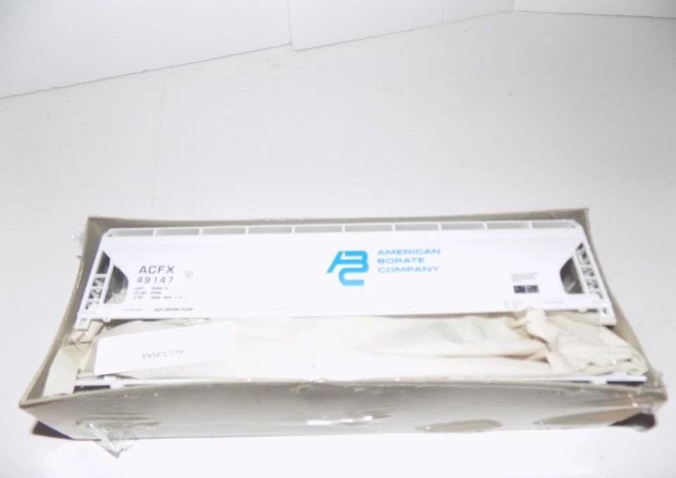 HO Trains Accurail American Borate Company ACFX 49147 Box Car - Image 1 of 1