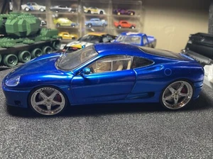 Ferrari 360 Modena Hot Wheels 1999 in blu scala 1:18 pressofuso - Foto 1 di 8