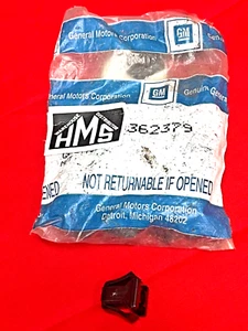 GM 362379  OEM   GENERAL MOTORS   Headlight Adjuster Clip Nut - Picture 1 of 5