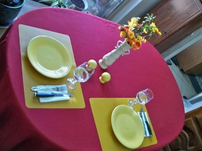 Tablecloth Red Tectanglur 100" X 59" - Image 1 of 2