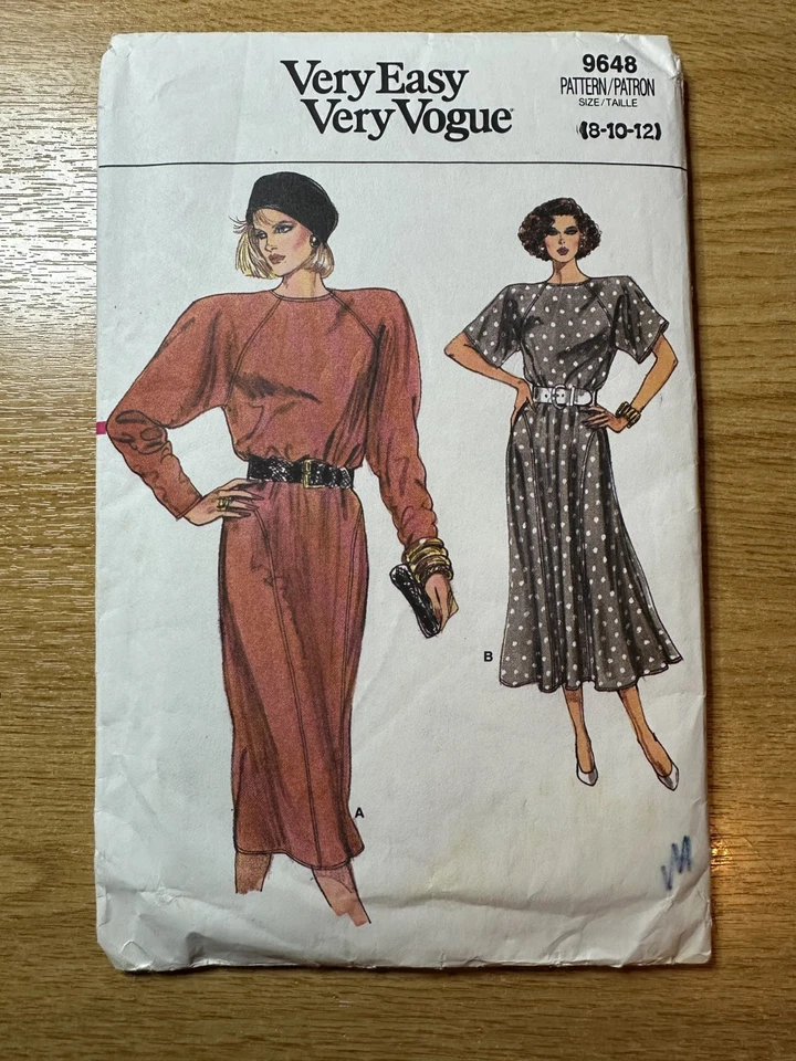 Very Easy Very Vogue - Sewing Pattern - 9648 - Dresses - Image 1 of 1