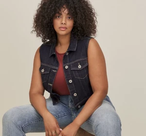 Torrid Dark Denim Cropped Vest Plus Size 4X 26 - Picture 1 of 4