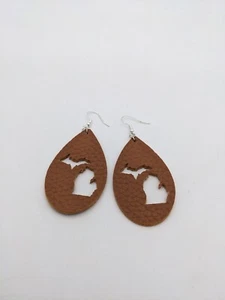 Michigan Earrings Light Weight Faux Leather Dangle Sterling Silver Brown State - Picture 1 of 4