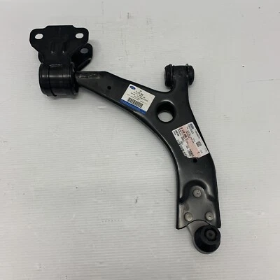 Genuine Ford Focus Mk3 O/S Front Lower Suspension Arm Wishbone 17- 2172992 - Image 1 of 3