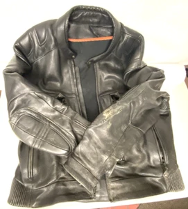 EXTRA HEAVY VINTAGE BLACK LEATHER BIKERS JACKET,MILWAUKEE,PADDED,VENTED,XL,44?46 - Picture 1 of 10
