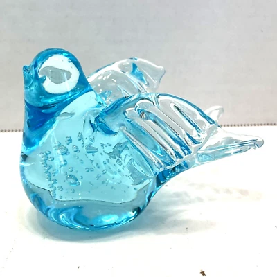 Estatuilla/peso de papel vintage de pájaro azul vidrio transparente burbuja controlada Enesco Foto 1 de 4