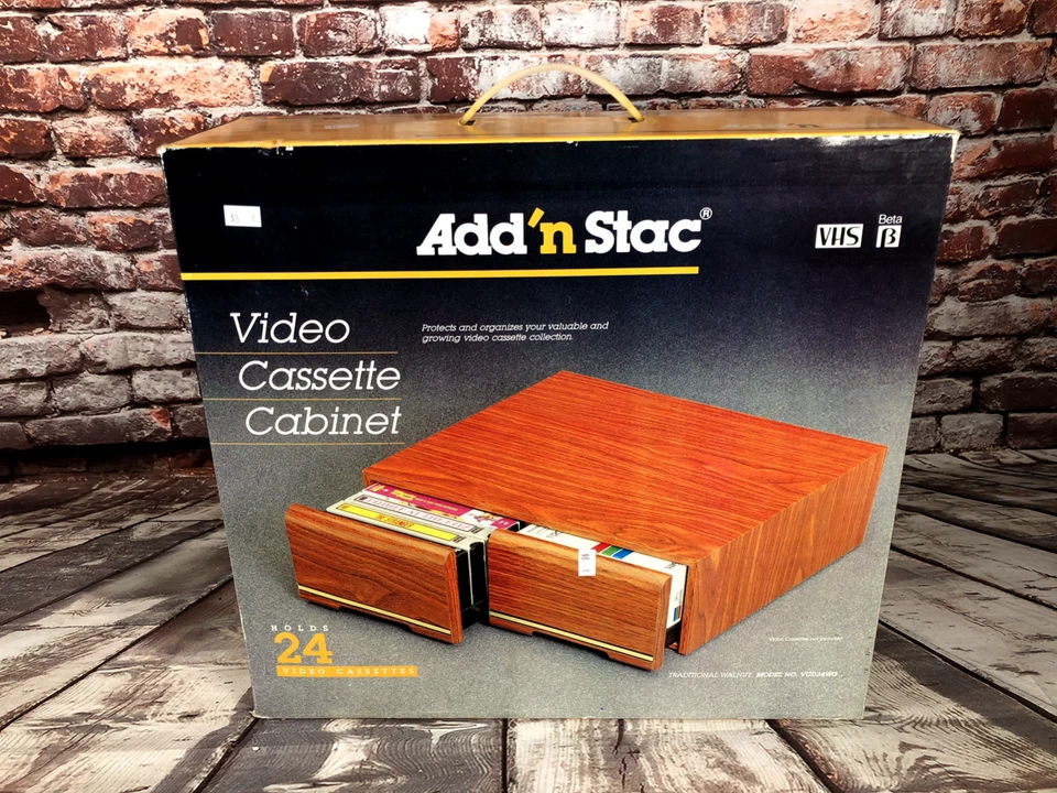 NUEVO gabinete de casete de video vintage con capacidad para 24 cintas VHS 1990 NUEVO DE STOCK Foto 1 de 4