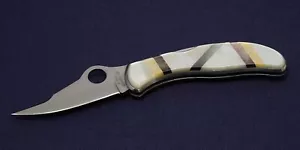 Vintage SPYDERCO 1001 Worker Maze Pearl Pocket Knife Unused - Picture 1 of 7