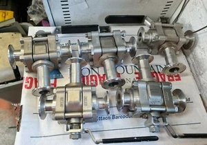 SWAGELOK SS-65XTS16 STAINLESS 3 WAY BALL VALVE (R6S9.1) - Picture 1 of 3