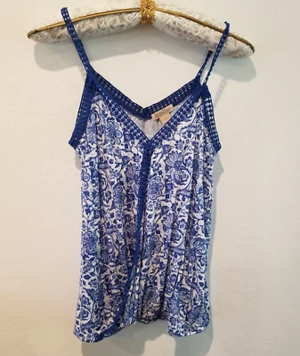 Camiseta sin mangas Lucky Brand para mujer pequeña envolvente sintética crochet floral azul blanco informal Foto 1 de 4