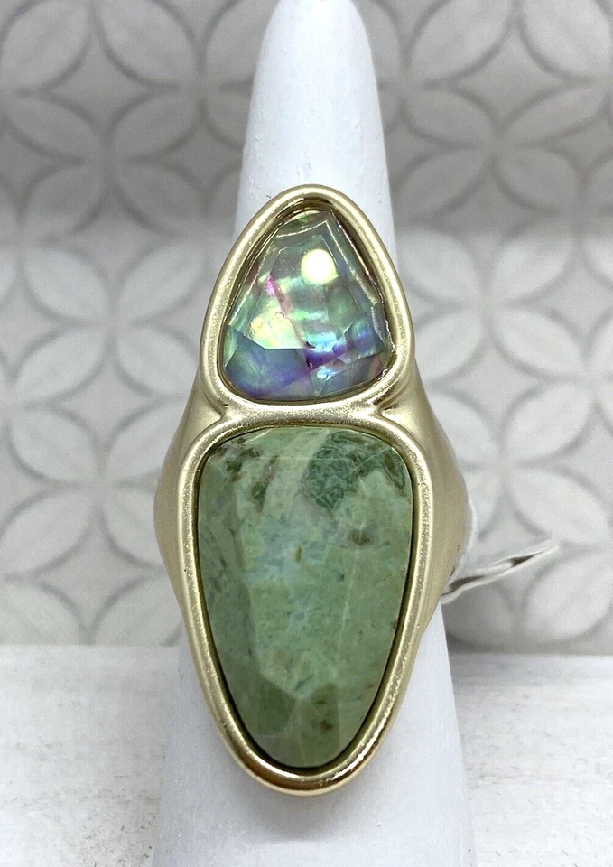 Коктейльное кольцо Kendra Scott Margot золотистого цвета размер 7 морской зеленый смесь только сирень - Изображение 1 из 4