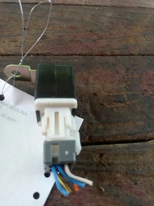 SEDONA    2004 Relay Electrical 258834 - Picture 1 of 2