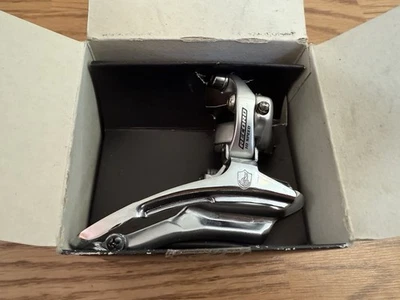 Campagnolo RECORD 3x10-Speed 32mm Clamp-On TRIPLE Front Derailleur - Image 1 of 4